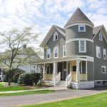 Understanding Seasonal Trends in the Housing Market | Luxen House Realty Hub