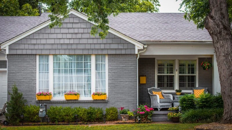 Tips for Boosting Your Home’s Curb Appeal Before Listing | Luxen House Realty Hub