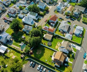 Understanding the Importance of Neighborhood Demographics in Real Estate Decisions