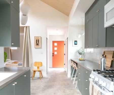 Tips for Buying a Home Near Public Transportation | Budget Breakdown