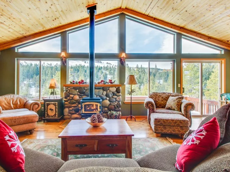 Tips for Investing in Vacation Rental Properties: A Guide to Success