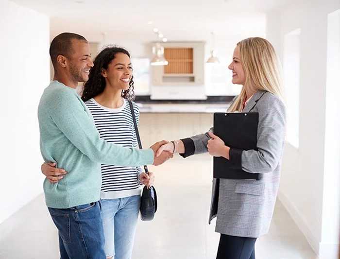 The Benefits of Working with a Real Estate Agent