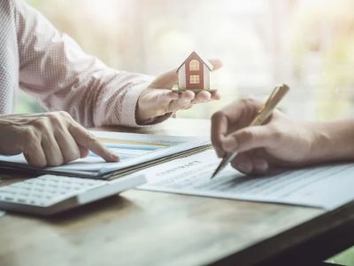 How to Navigate Real Estate Contracts Without Errors