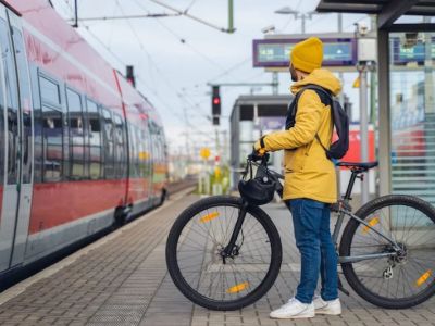 Tips for Buying a Home Near Public Transportation | Luxen House Realty Hub