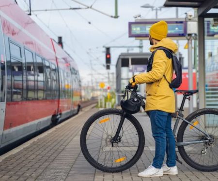 Tips for Buying a Home Near Public Transportation | Luxen House Realty Hub