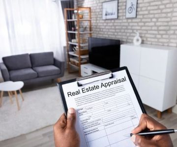 Understanding Appraiser Roles in Determining Home Value for Homeowners