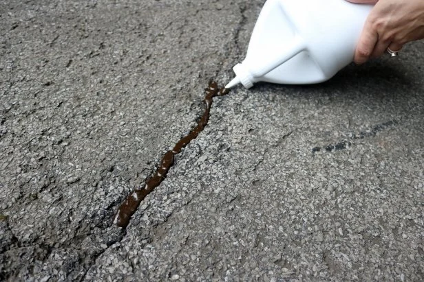 Why You Should Check Asphalt Driveway Cracks and Sealing