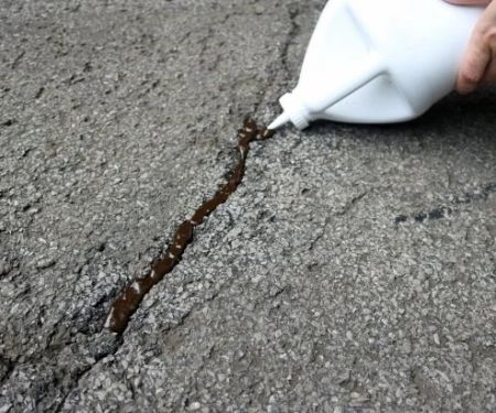 Why You Should Check Asphalt Driveway Cracks and Sealing