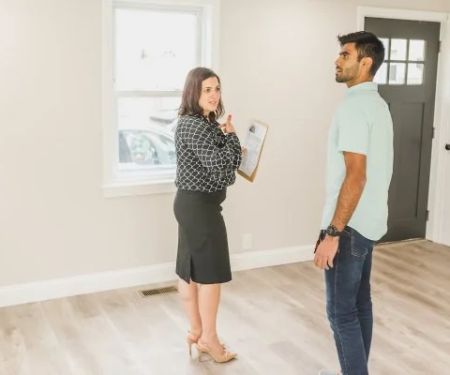How to Find a Real Estate Agent for Distressed Property Sales